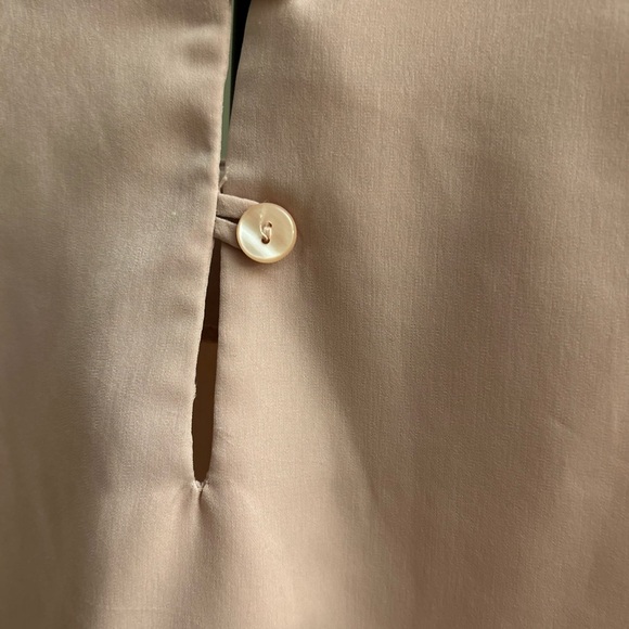 Jack Mulqueen Vintage Peachy Beige Women's Blouse. Size M - Picture 6 of 6